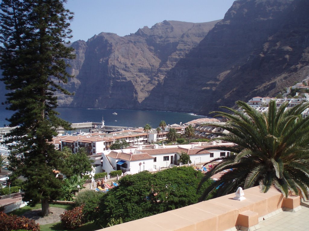 Acantilados de los Gigantes, Santa Cruz de Tenerife, Spain by malcolm.haddon