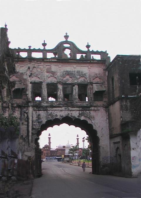 Bab-e-Sadarmanzil by s.t pasha