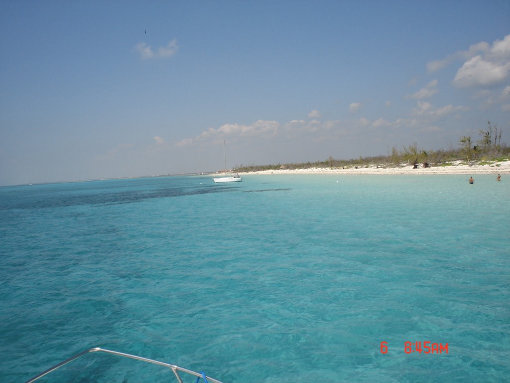 Punta Maroma Beach by Alba Anzoátegui