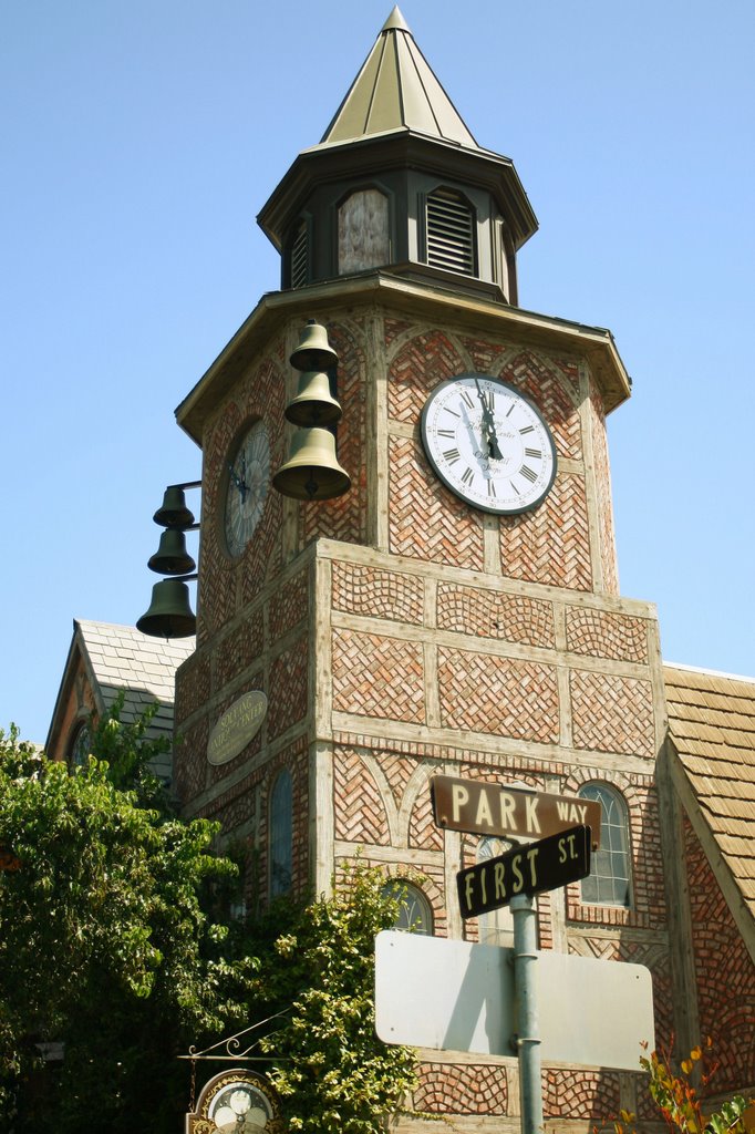 Clocktower of Renaissance Antique Store by Rosencruz Sumera