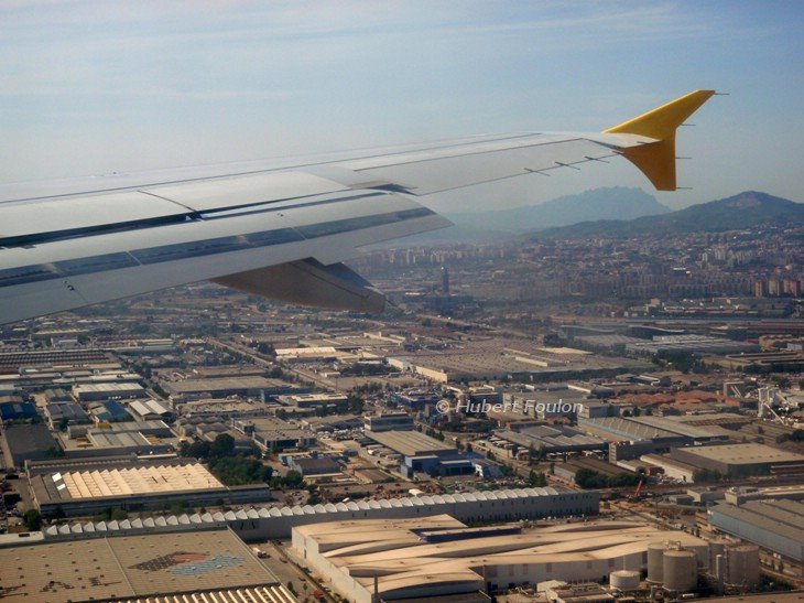 Zona franca desde el aire by hubert foulon