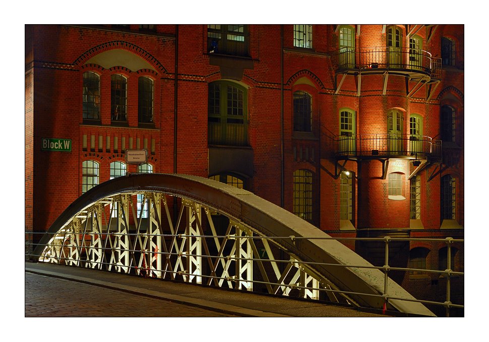 Speicherstadt, 20457 Hamburg, Germany by hafenfotos.com