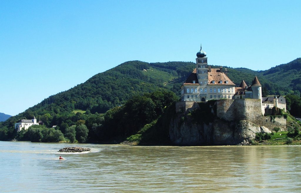 Wachau bei Melk by HorstRockenschaub