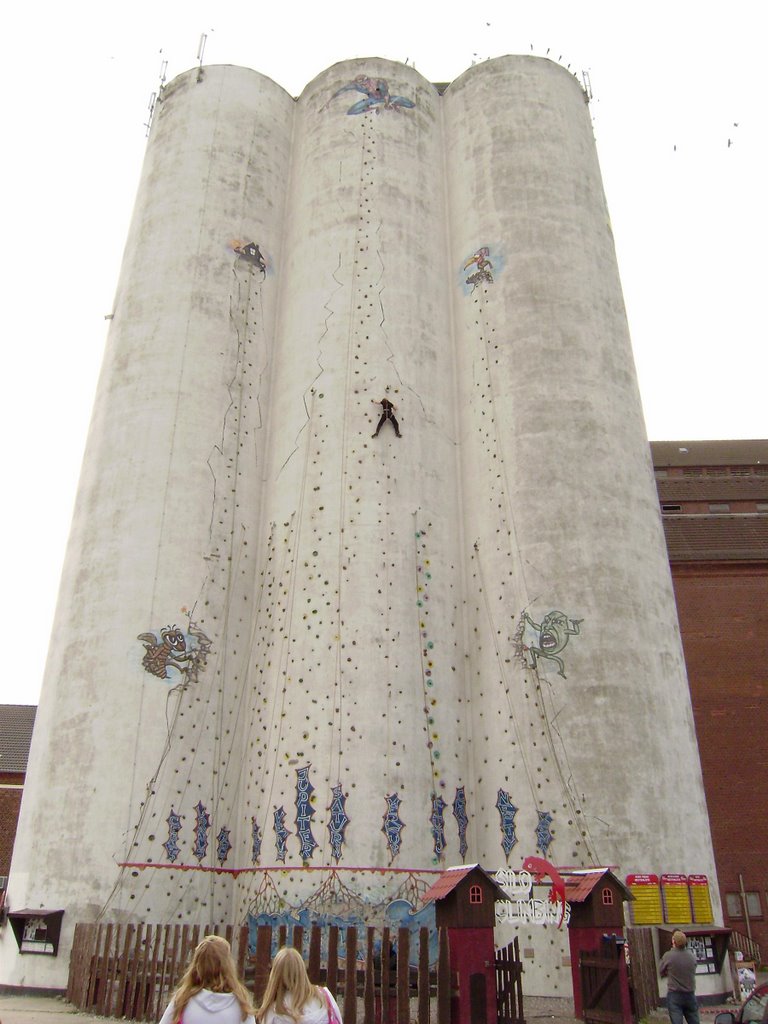 Klettersilos - Silo Freeclimbing - Burgstaaken Fehmarn by •• HaHeBa (D) ••