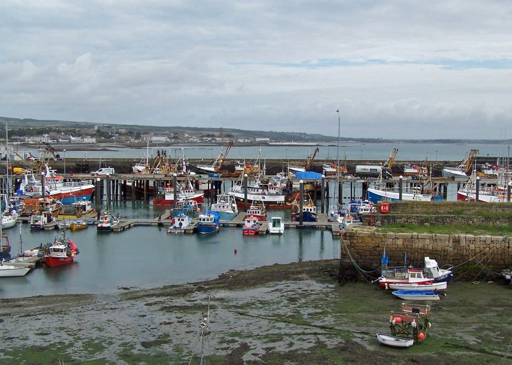 Penzance harbour by Juliet Cullen