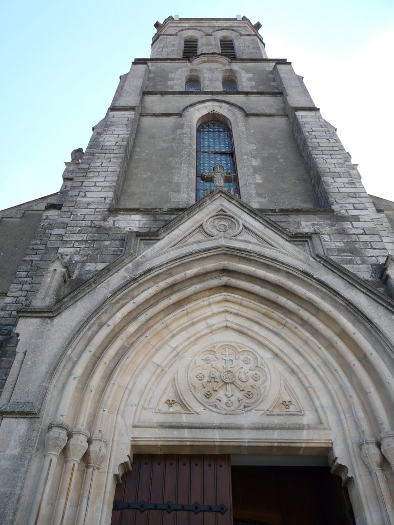 L'église Saint-André de Vielle-Saint-Girons, Landes, France by David Jimmink