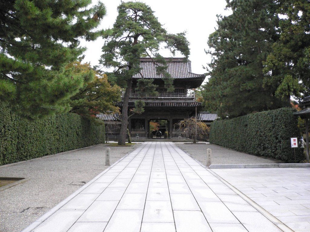 Tentokuin Temple by Mitsuaki Maruyama