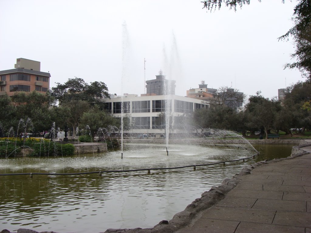 Biblioteca de San Isidro by Juan Carlos Vasquez …