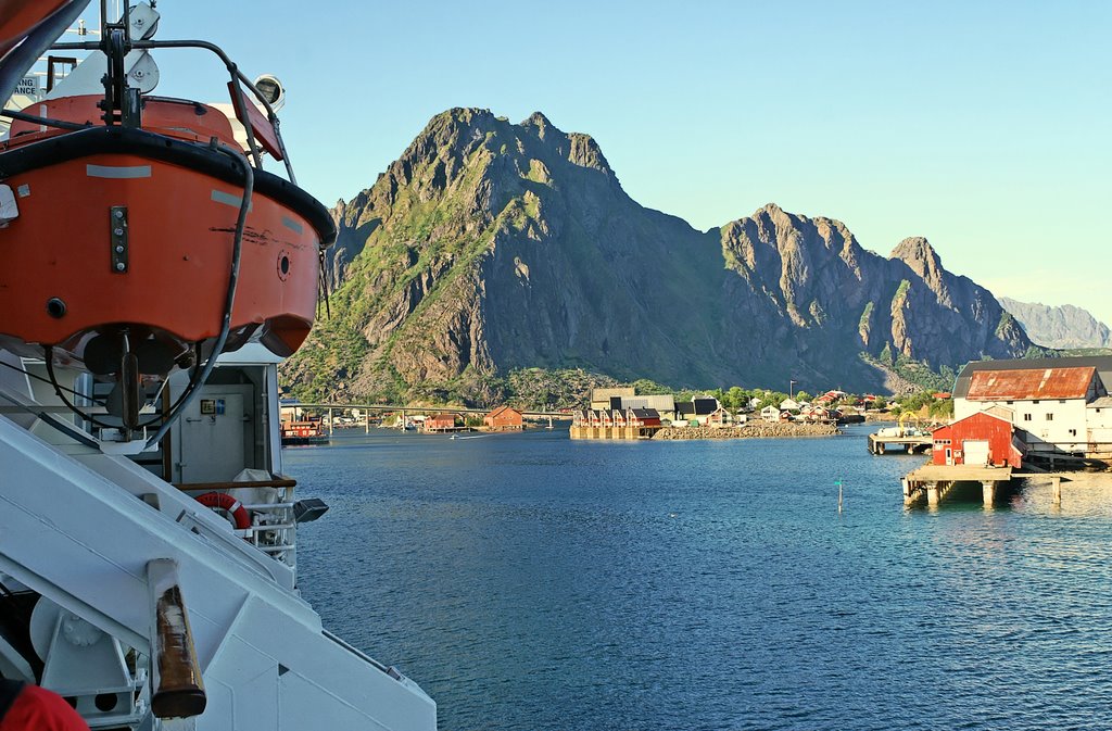 Svolvær, Hafeneinfahrt by dpt-1