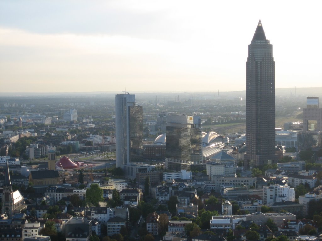 Ausblick 35. Stock Opernturm Frankfurt by JensT4