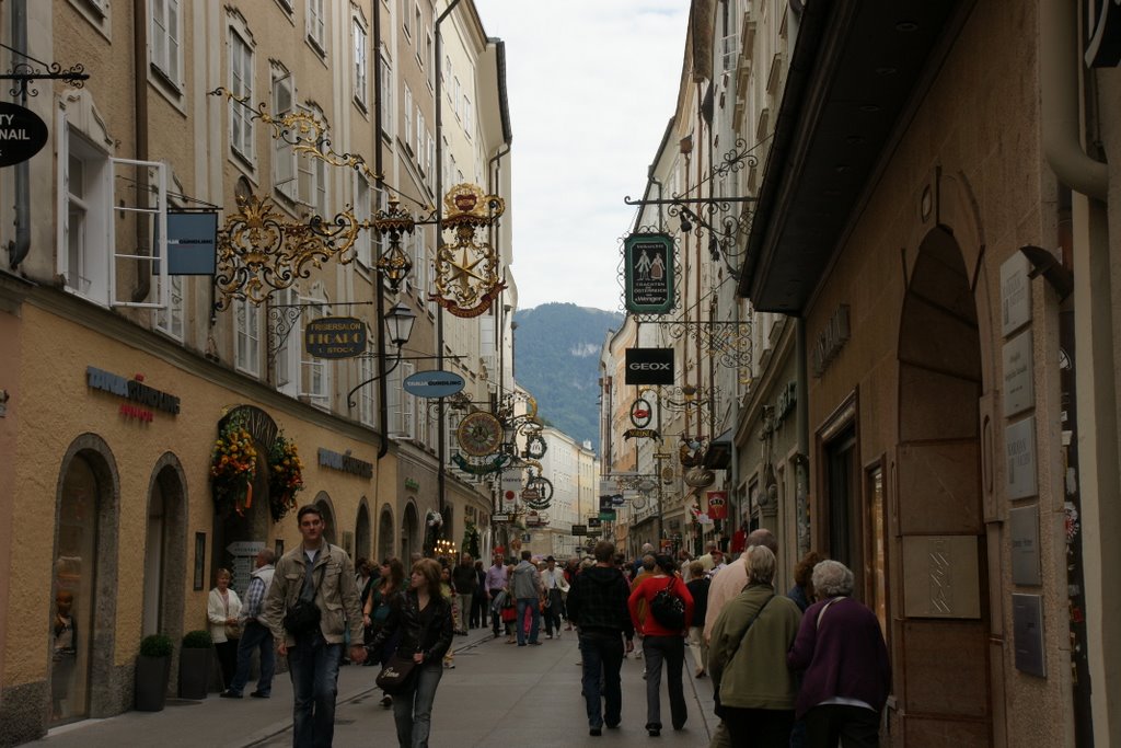 Getreidegasse by julskie50