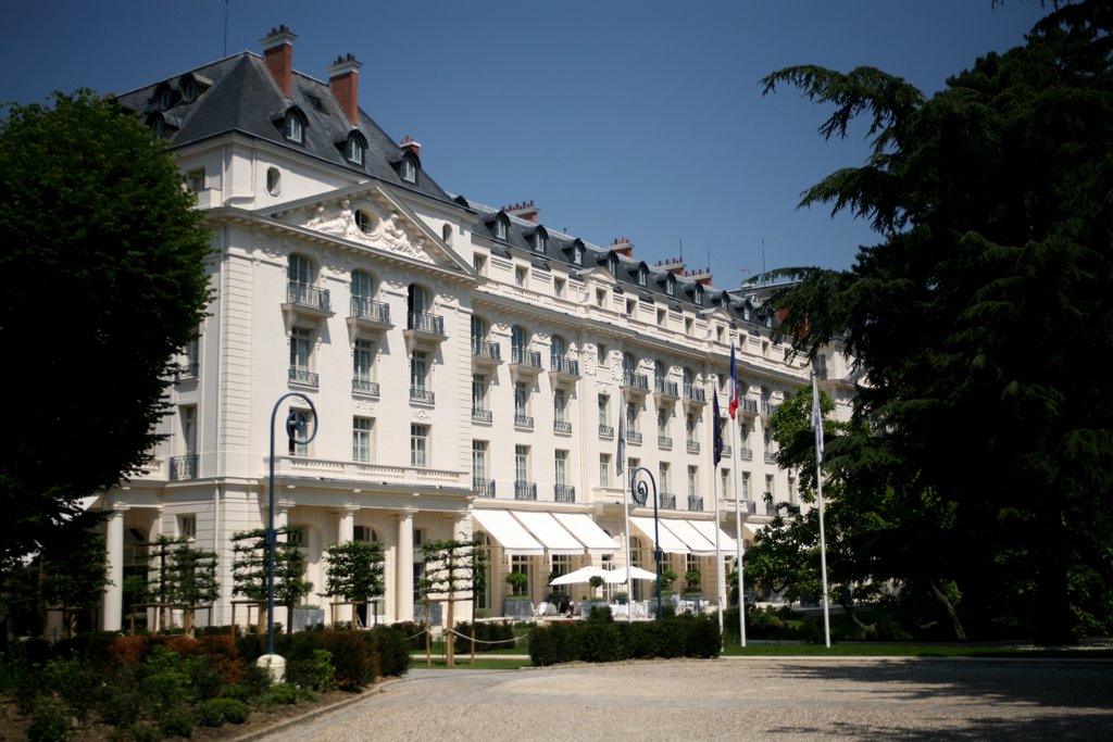 Trianon Palace Hotel, Versailles, Yvelines, Ile-de-France, France by Hans Sterkendries