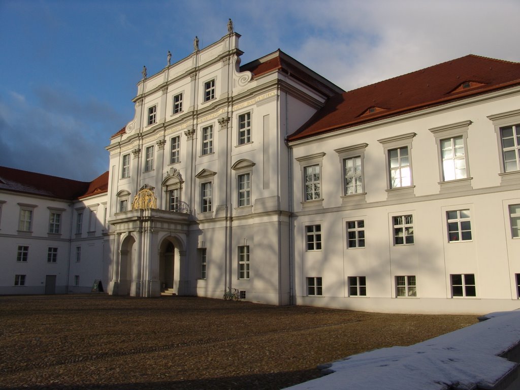 Schloss Oranienburg by Dominique