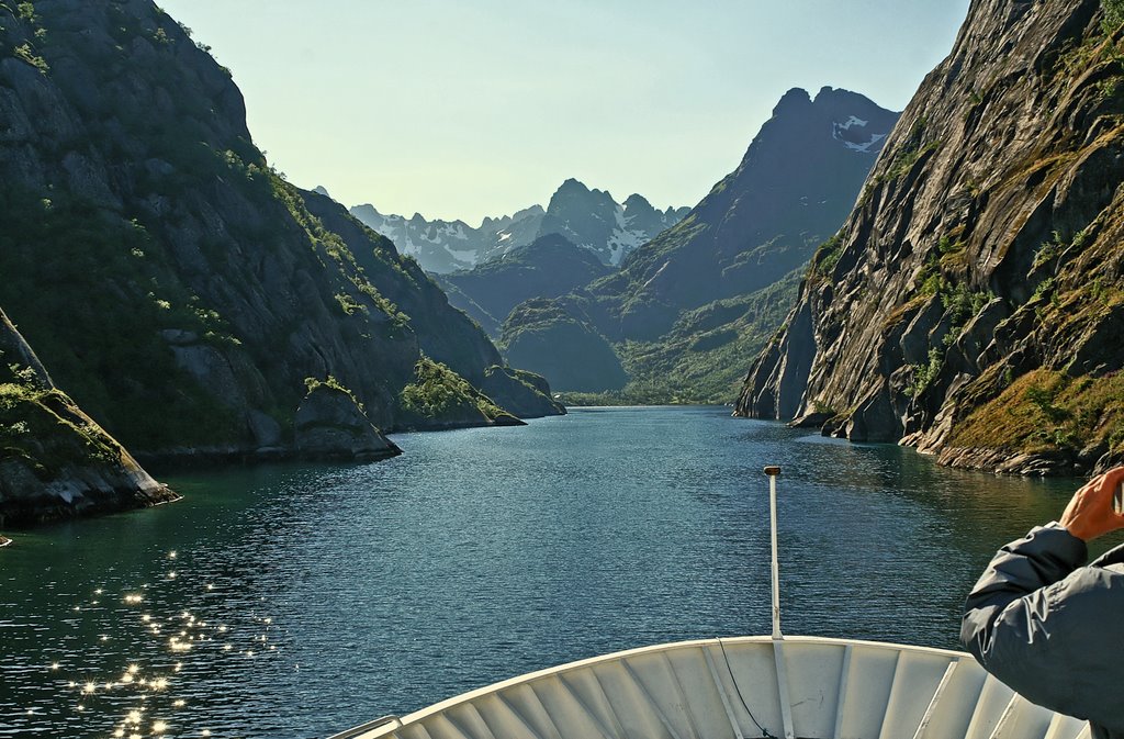 Trollfjord, 27. 7. 2008 by dpt-1