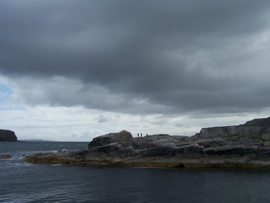 Ballintoy Harbour by kimoe