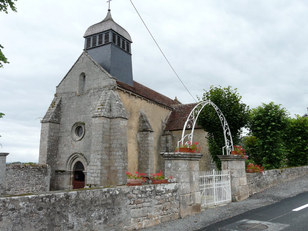 L'église de Châtelus-Malvaleix, Creuse, France by David Jimmink