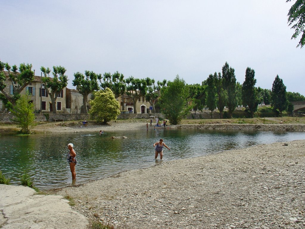 Frankreich_Languedoc-Roussillon_Bize-Minervois_Le gue sur la Cesse by © ELMOKULA