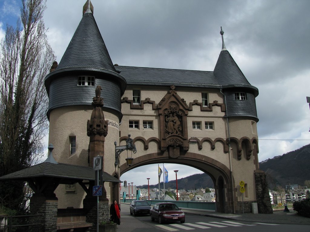 Moselbrücke Traben Trarbach by cherwi