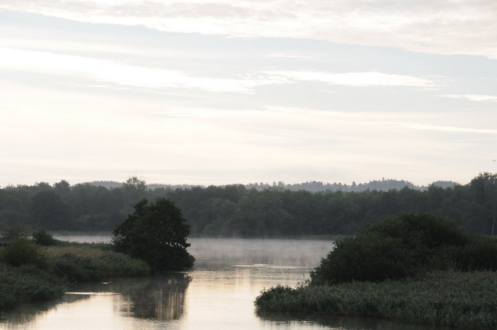 Fog in the morning - Gudenå by Karsten Jensen