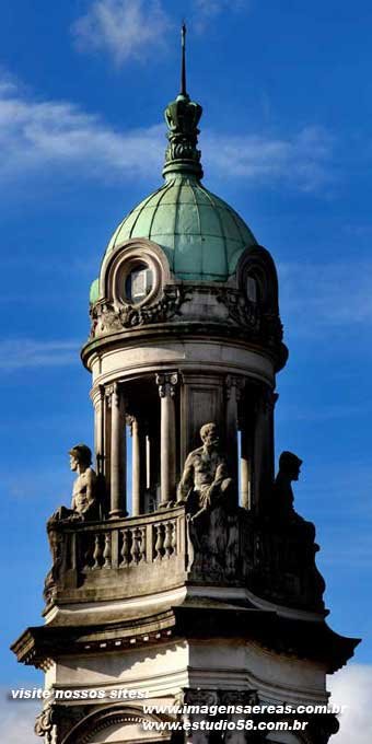 Torre da Bolsa do Café - cenrtro de Santos by www.imagensaereas.co…