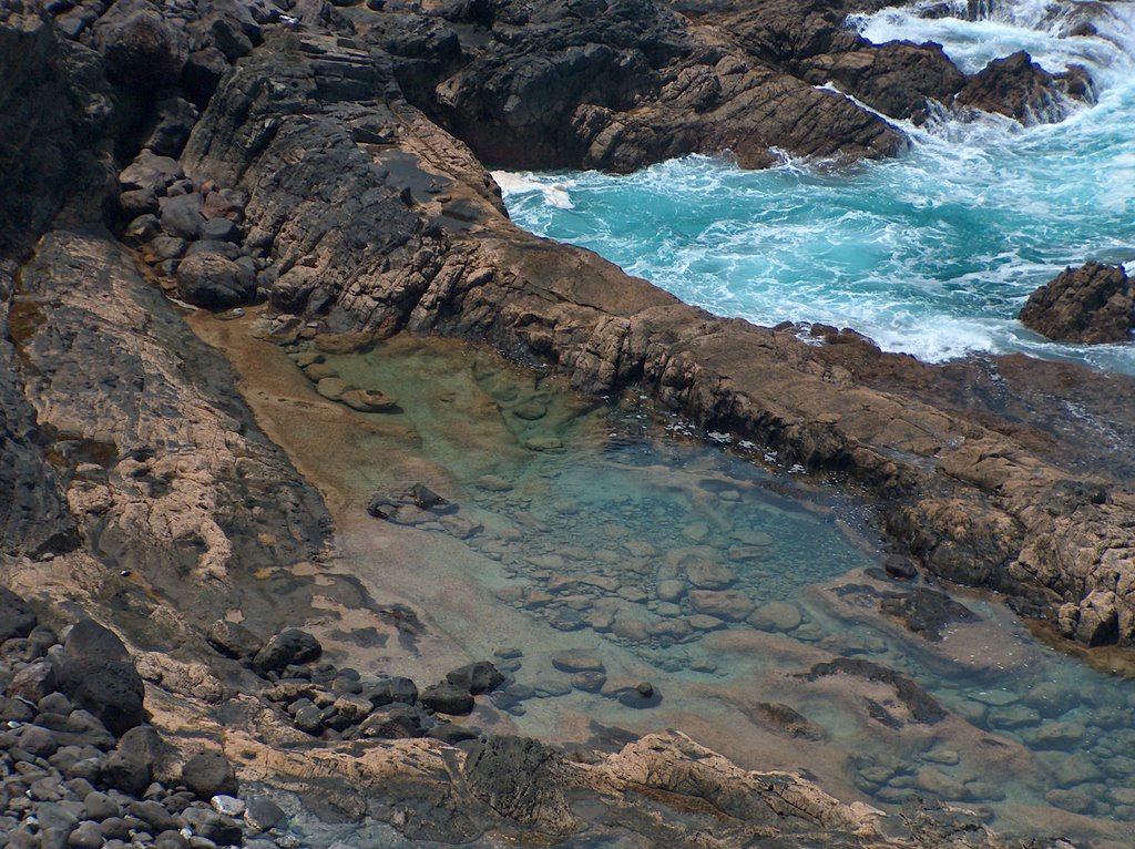 Rocky coastline near Tindaya by Bartek B.