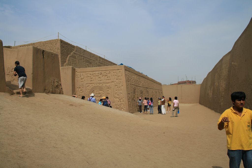 Huaca Arco Iris 3 by FlorentinoAlvaLopez