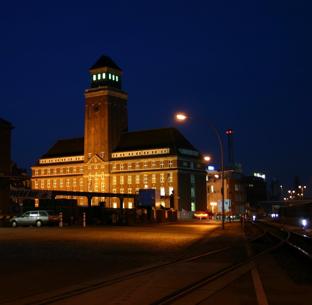 Westhafen, Hafenverwaltung by Roland_Arhelger