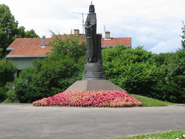 The Statue of Lithuanian King Mindaugas in Druskininkai by Algis “Norkūnietis” …