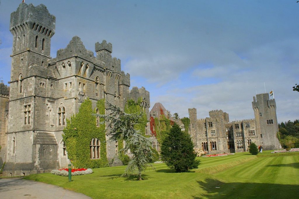 Ashford Castle by Krzysztof Łuszczki