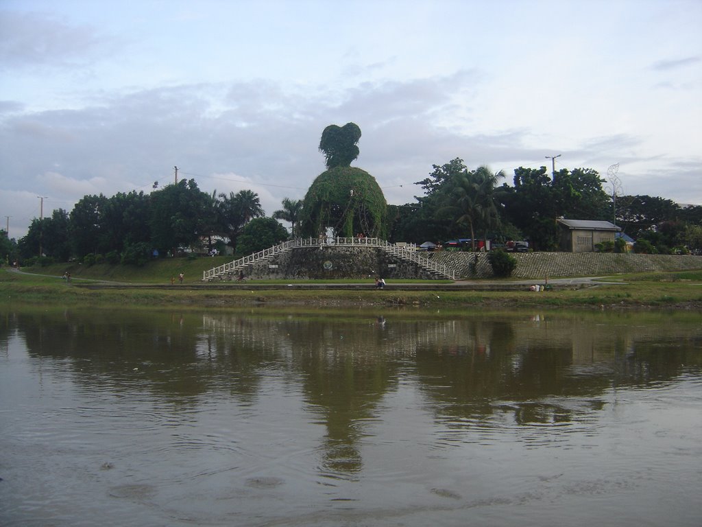 Marikina City riverpark beside riverbanks mall and SM mall. by joa_jm_minho_letada