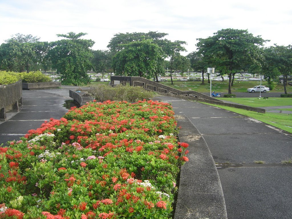 St. Ignatius De Loyola Memorial Park in Tanyong Marikina City. by joa_jm_minho_letada