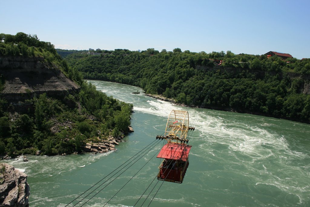 CableCar looking across Whirlpool Rapids by 93_Aero