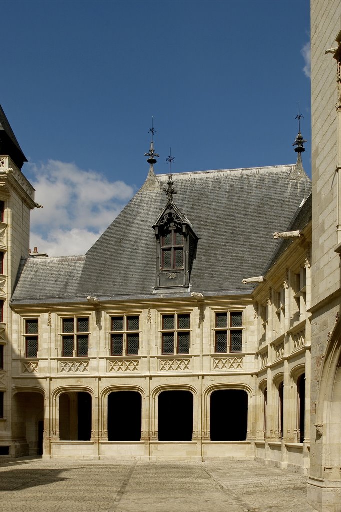 BOURGES - Palais Jacques Coeur - La façade intérieure by C.LRDB