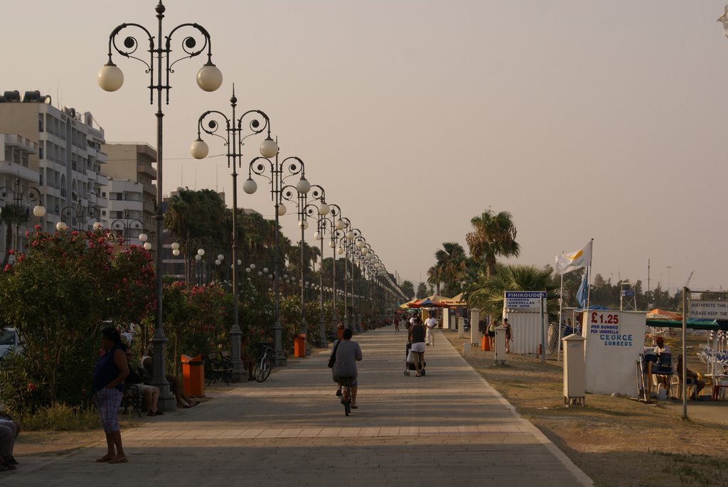 The Promenade, Finikoudes by cpagonis