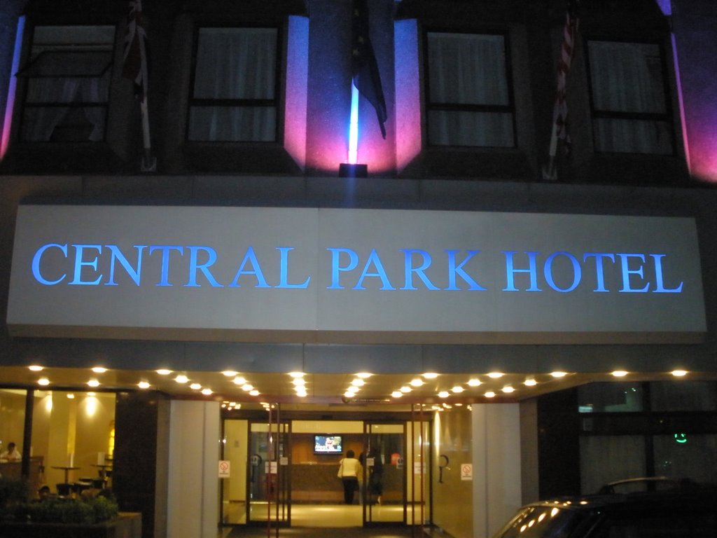 Central park hotel by ivan arce