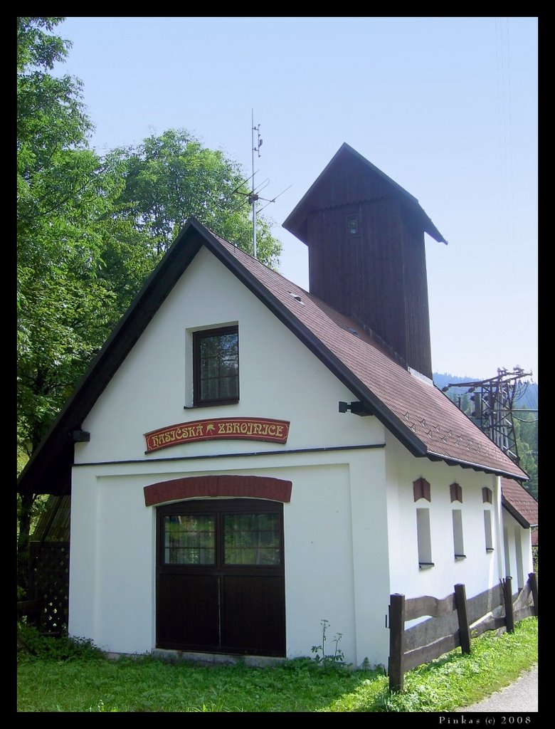 Ostružná, Czech Republic by Jan Pinkas