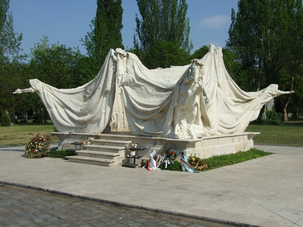 Budapest, Fiumei úti Sírkert - Dr. Antall József síremléke by Mathyas Rex