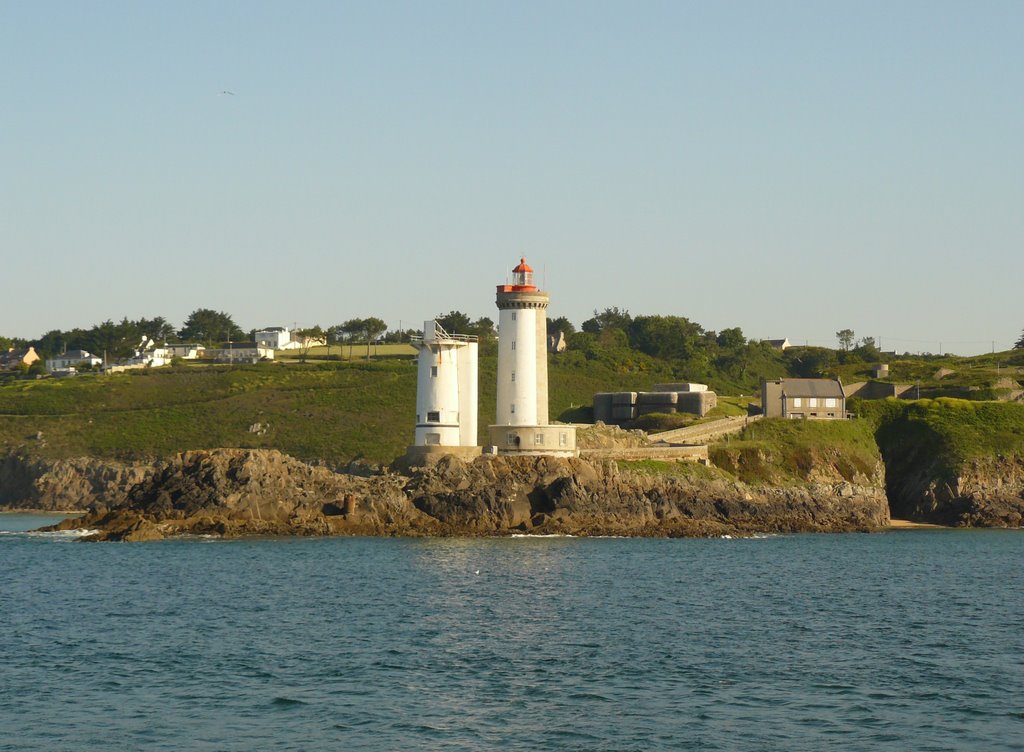 Phare du Petit Minou by Mich Breiz (Michbrei…