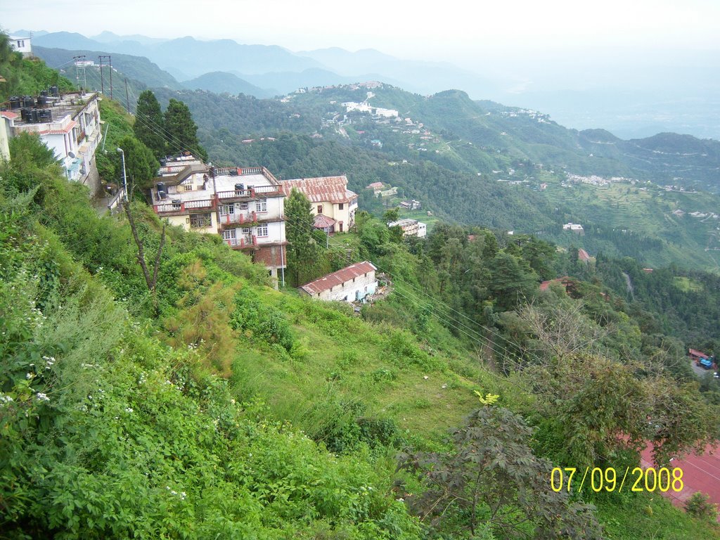 Mussoorie by Kaushik Biswas