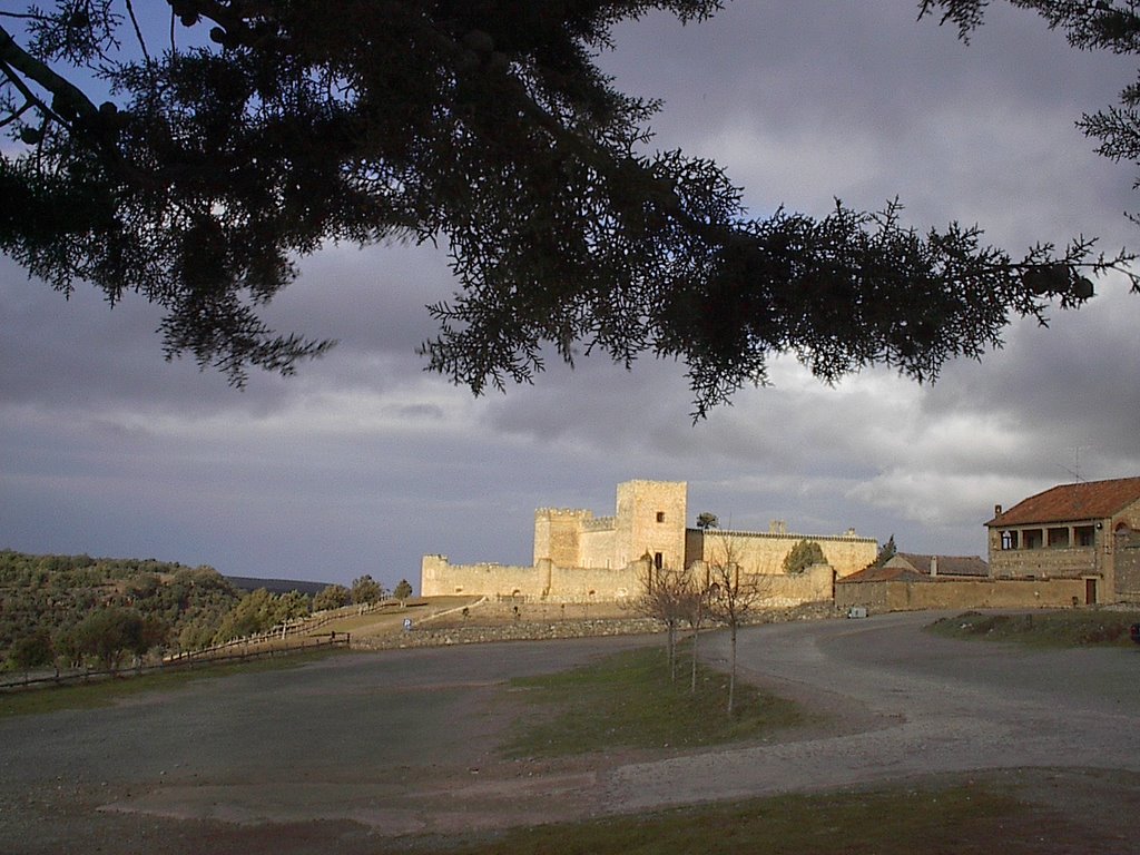 Castillo de Pedraza by Jesús Municio