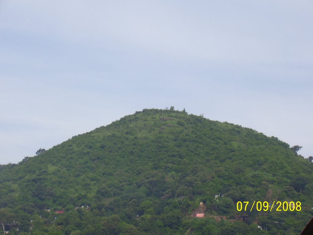 Cerro laVirgen (Matagalpa) by victor perez