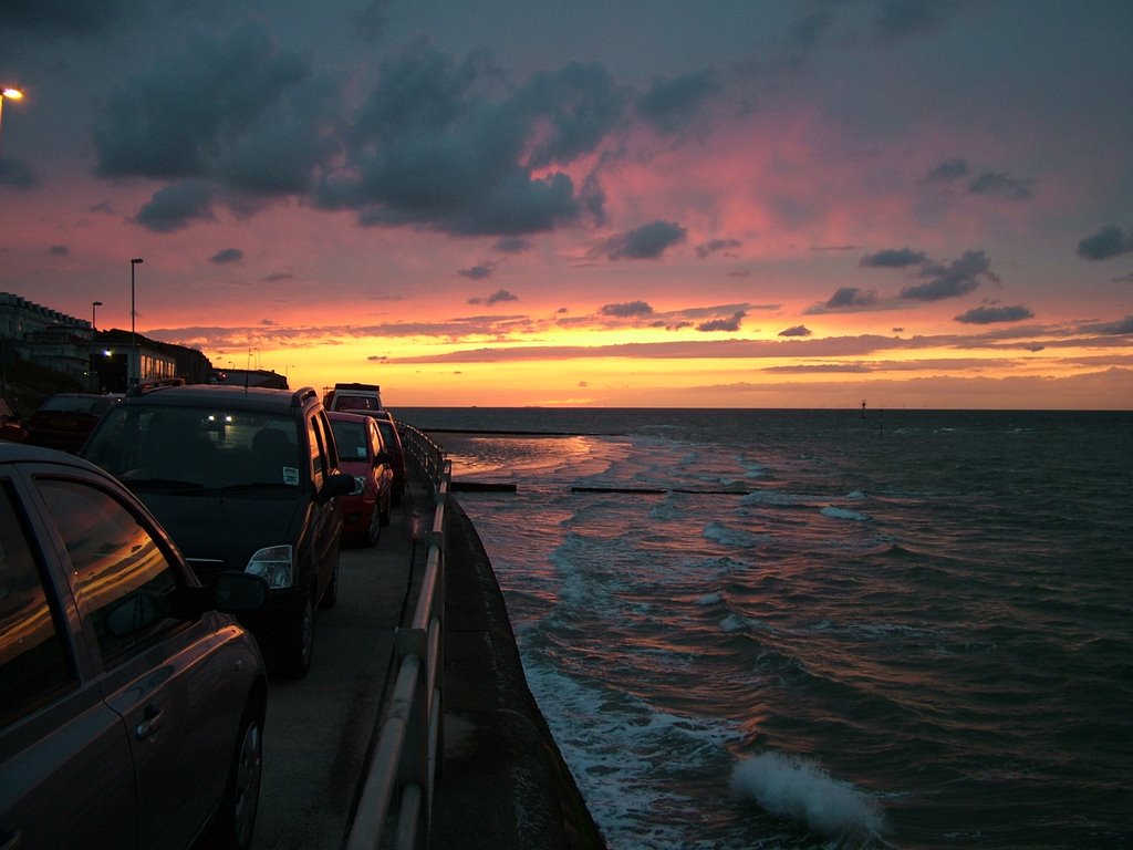 Wild Sky, Margate by meeklum