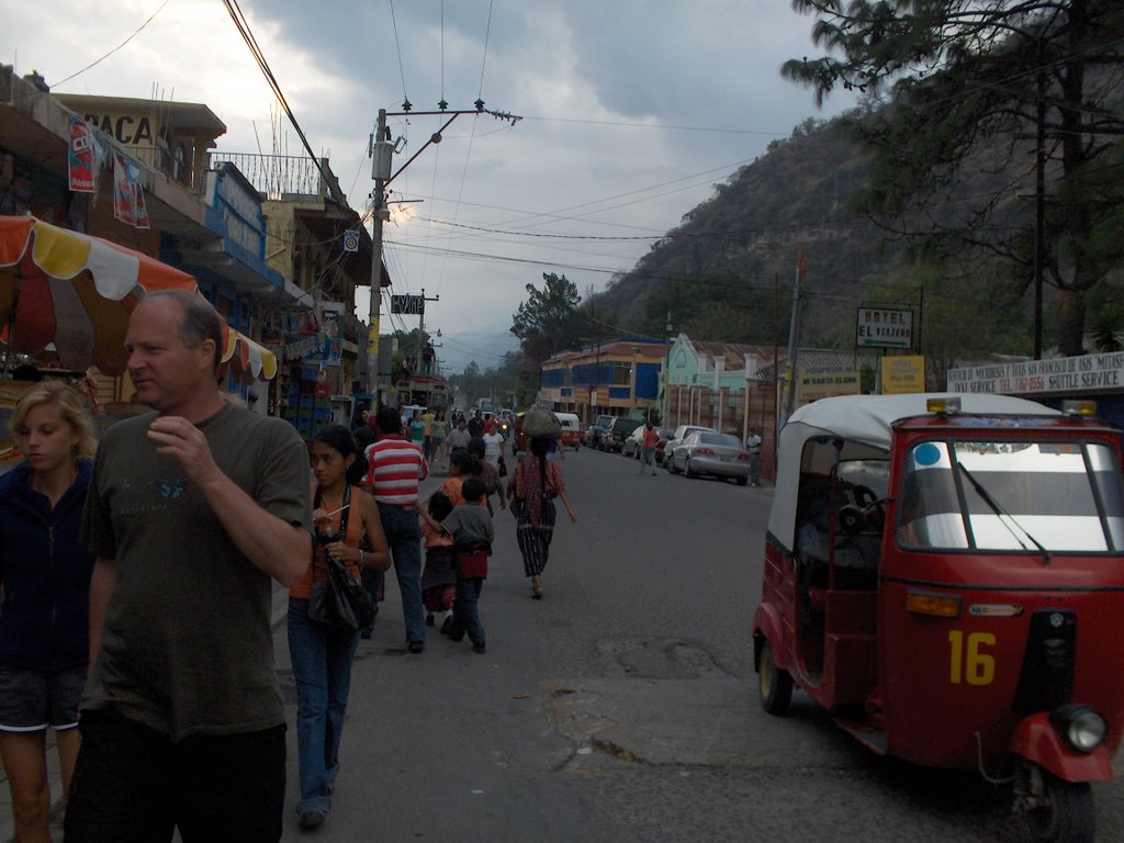 Llegando a Calle Santander by jusanma