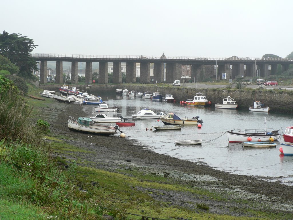 Hayle, the railway viaduct by Rod Jacobsen