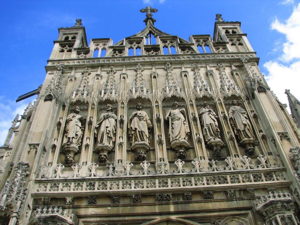 Outside of Gloucester Cathedral by OGRYZ