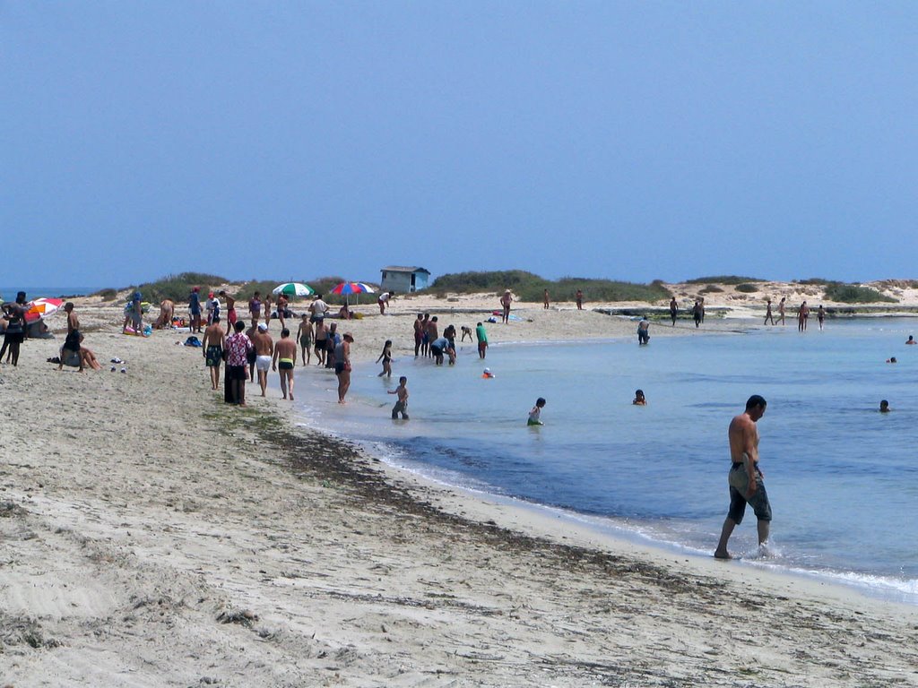 Blue lagoon near Arhir, Djerba by Marko Breznik (SLO)