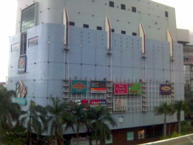 Mall Blok M by Yunuz