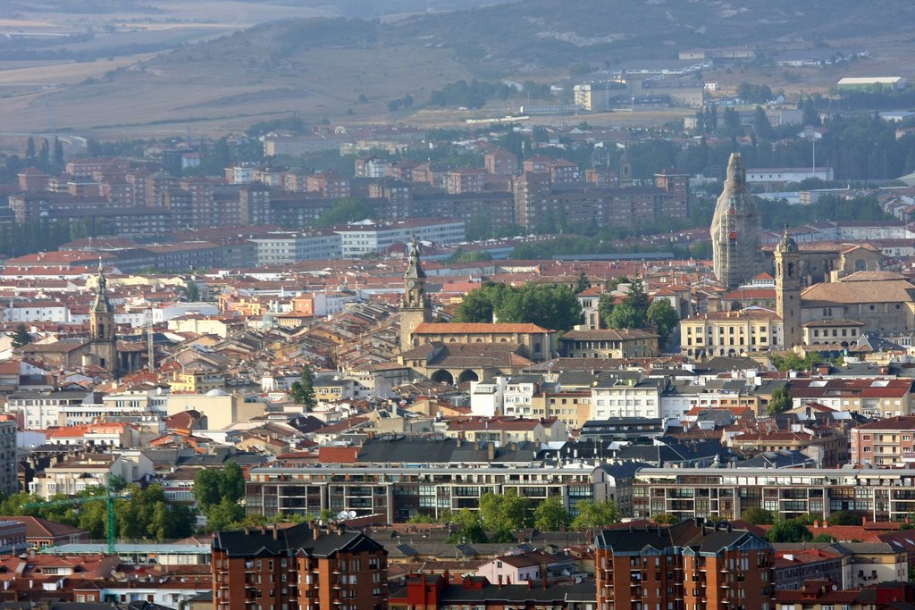 Las 4 torres desde Olarizu by Eduardo Enguita