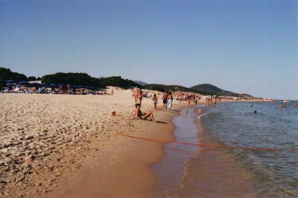 Spiaggia di Chia by Massimiliano Friello