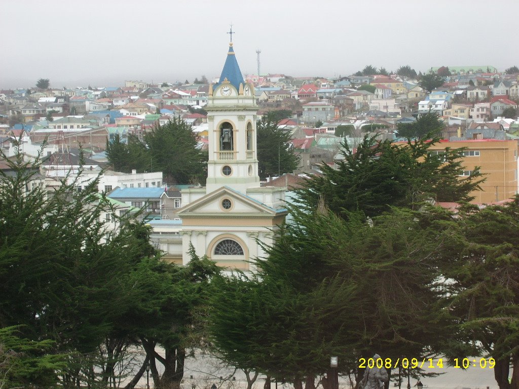 Catedral vista desde el Hotel Cabo de Hornos by serzeb